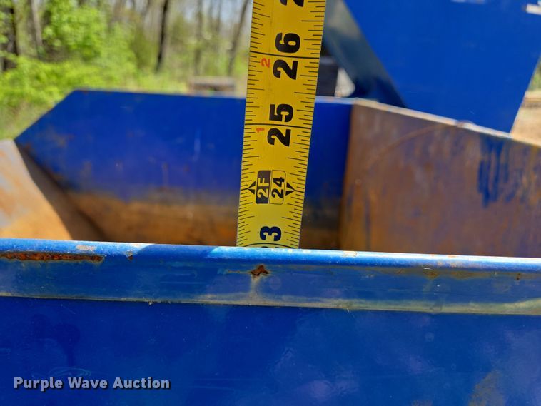 image for item EJ7505 (2) forklift dump hoppers