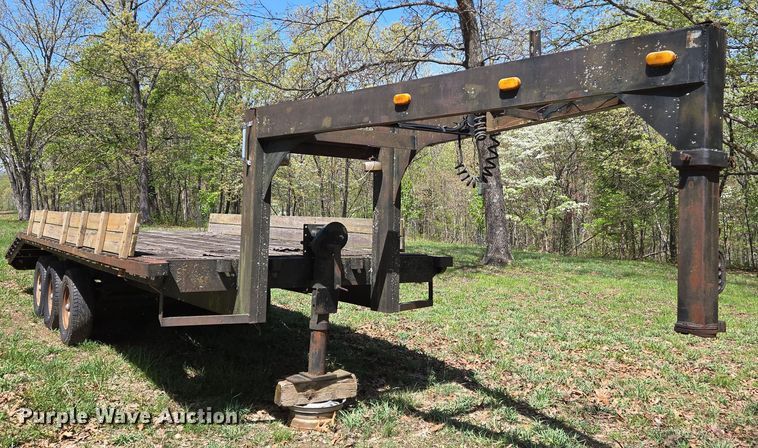 image for item EJ7506 1992 Shop built equipment trailer