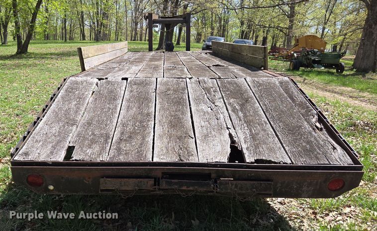 image for item EJ7506 1992 Shop built equipment trailer