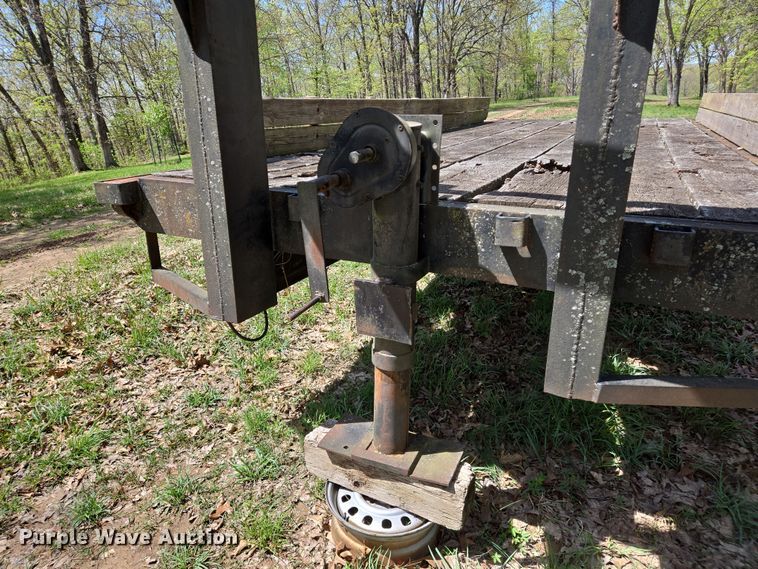 image for item EJ7506 1992 Shop built equipment trailer