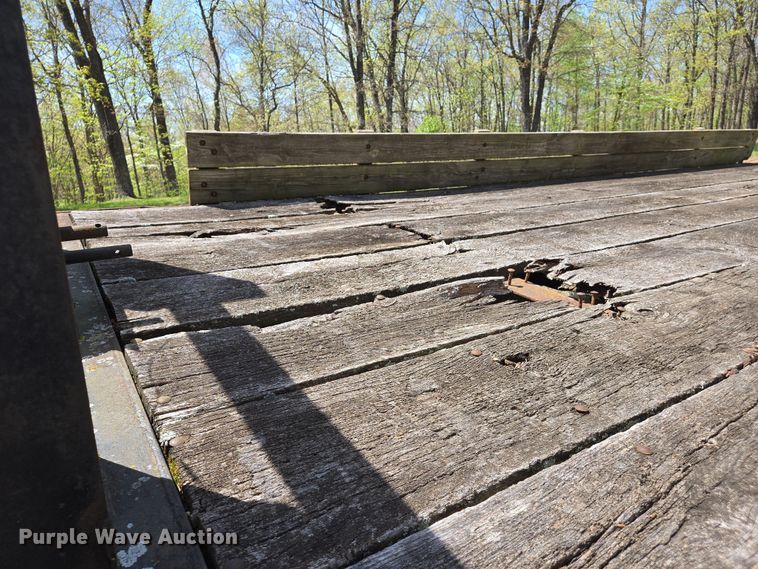 image for item EJ7506 1992 Shop built equipment trailer