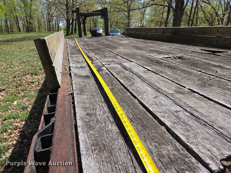 image for item EJ7506 1992 Shop built equipment trailer