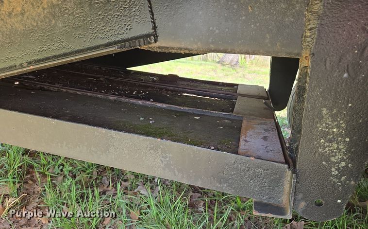 image for item EJ7506 1992 Shop built equipment trailer