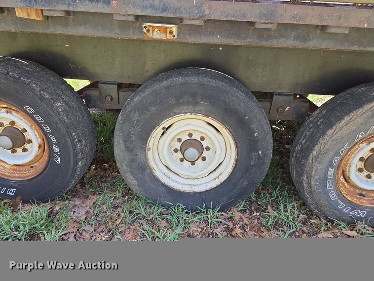 image for item EJ7506 1992 Shop built equipment trailer