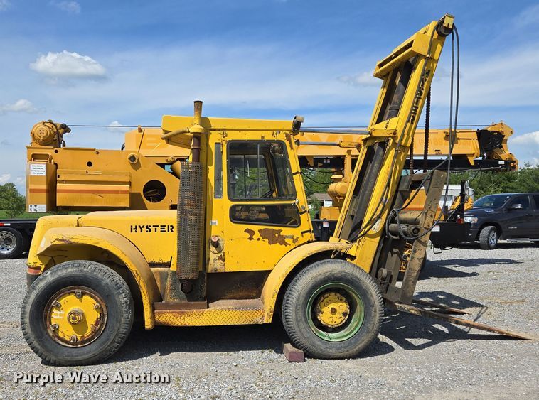 image for item EJ7519 Hyster H180H forklift