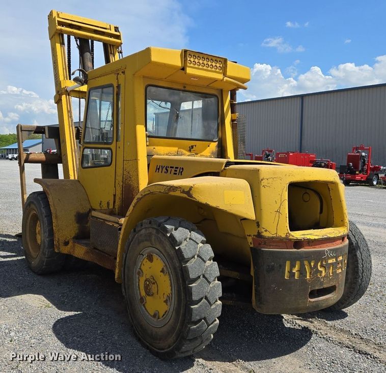 image for item EJ7519 Hyster H180H forklift