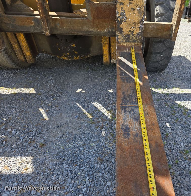 image for item EJ7519 Hyster H180H forklift