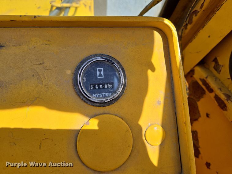 image for item EJ7519 Hyster H180H forklift