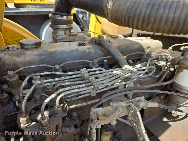 image for item EJ7519 Hyster H180H forklift