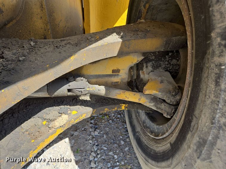 image for item EJ7519 Hyster H180H forklift