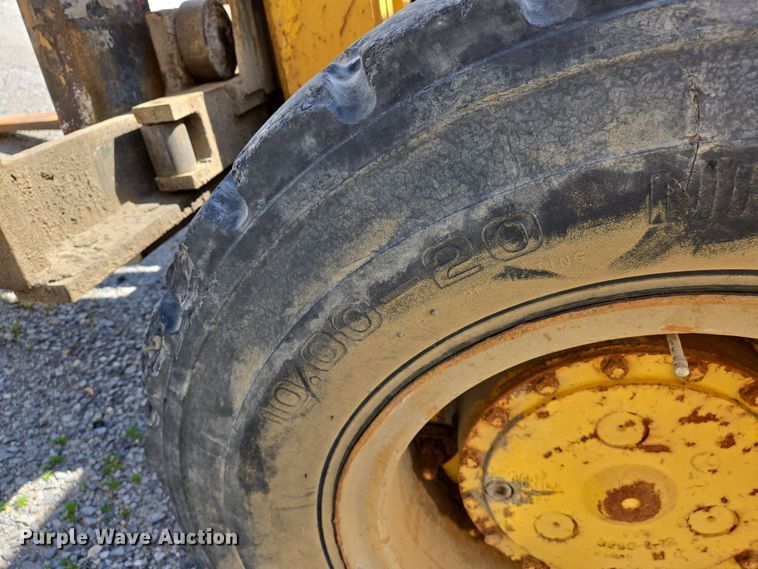 image for item EJ7519 Hyster H180H forklift