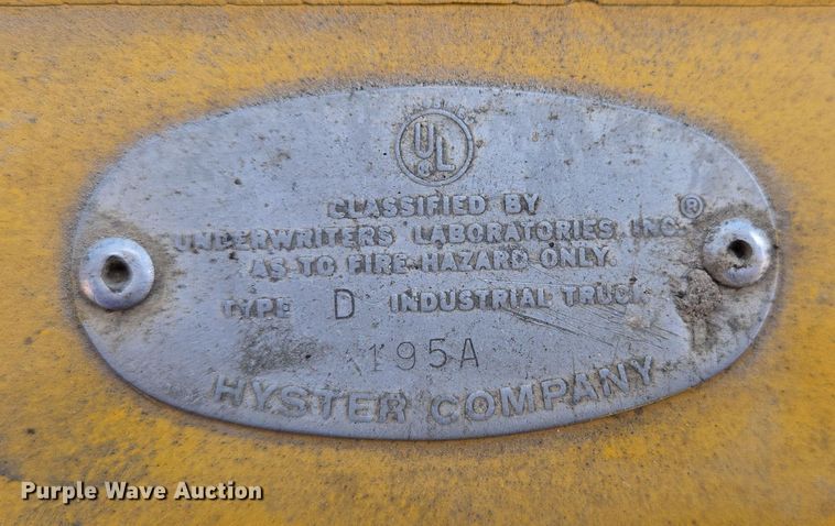 image for item EJ7519 Hyster H180H forklift