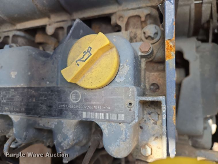 image for item EJ7532 2004 Gehl 5640 skid steer loader