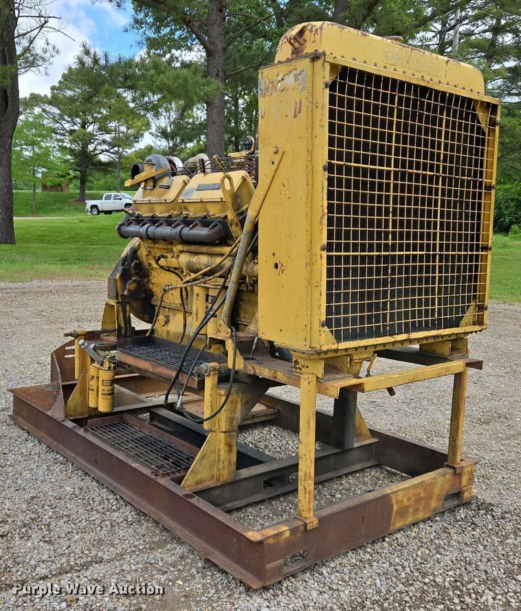 image for item EJ7552 1984 Caterpillar 3412 engine