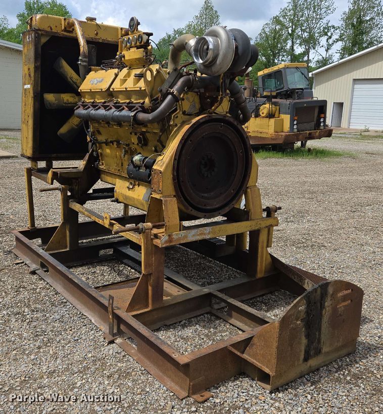 image for item EJ7552 1984 Caterpillar 3412 engine