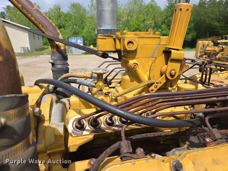 image for item EJ7552 1984 Caterpillar 3412 engine