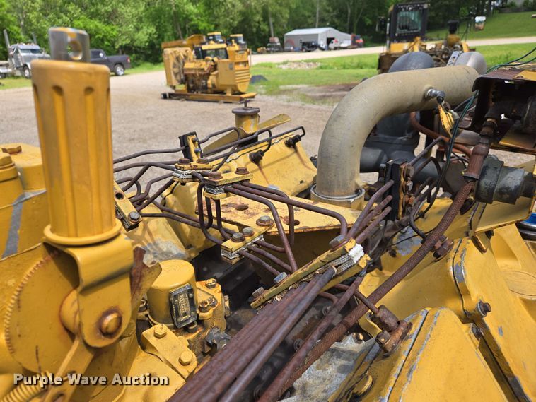 image for item EJ7552 1984 Caterpillar 3412 engine