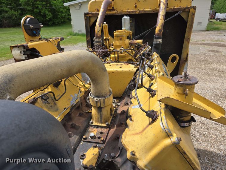 image for item EJ7552 1984 Caterpillar 3412 engine