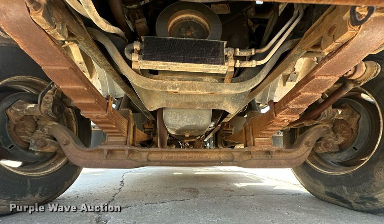 image for item EJ8657 1998 Ford F800 crane truck