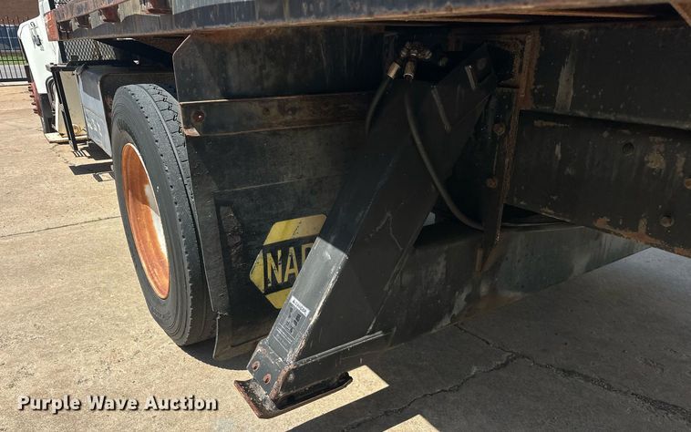 image for item EJ8657 1998 Ford F800 crane truck