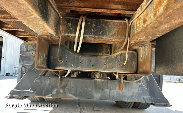 image for item EJ8657 1998 Ford F800 crane truck