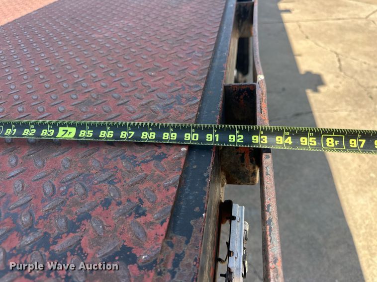 image for item EJ8657 1998 Ford F800 crane truck