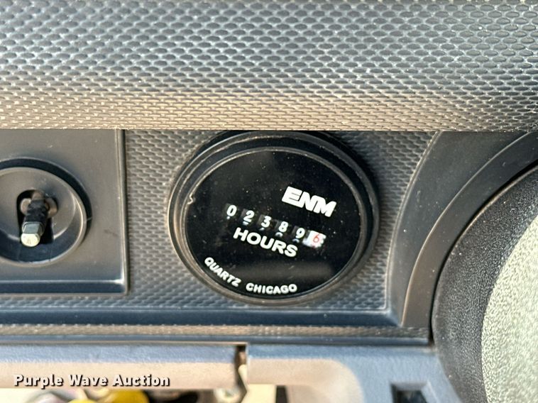 image for item EJ8657 1998 Ford F800 crane truck