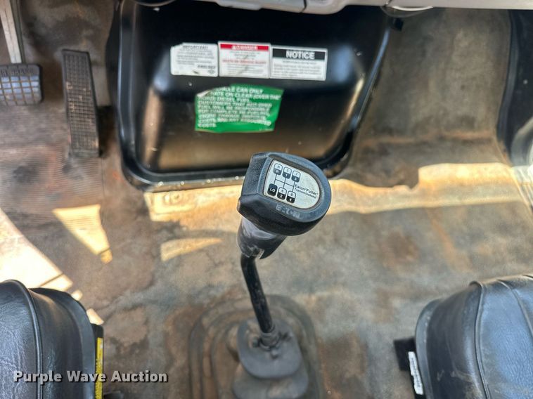 image for item EJ8657 1998 Ford F800 crane truck