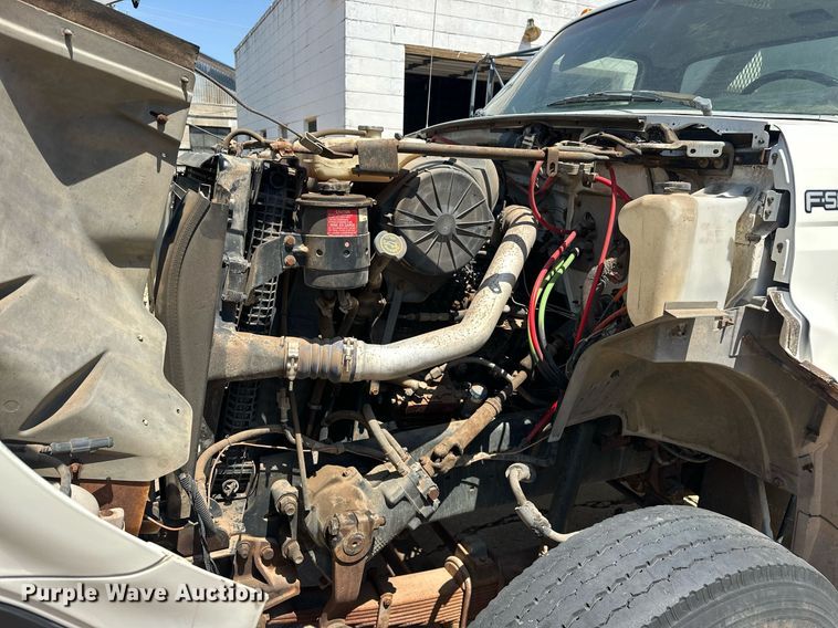 image for item EJ8657 1998 Ford F800 crane truck