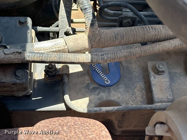 image for item EJ8657 1998 Ford F800 crane truck