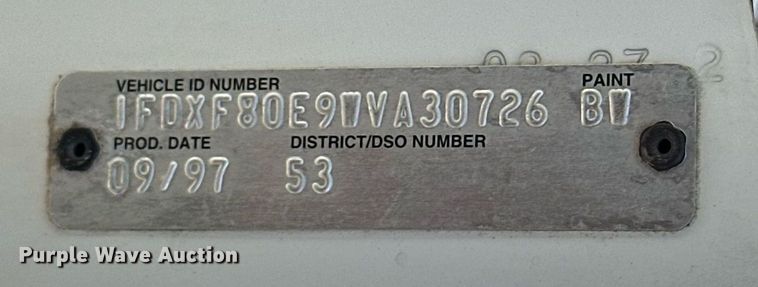 image for item EJ8657 1998 Ford F800 crane truck