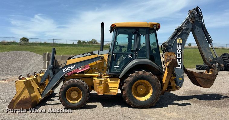 image for item EJ8679 2012 John Deere 310SK backhoe