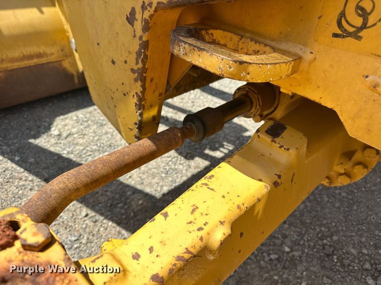 image for item EJ8679 2012 John Deere 310SK backhoe