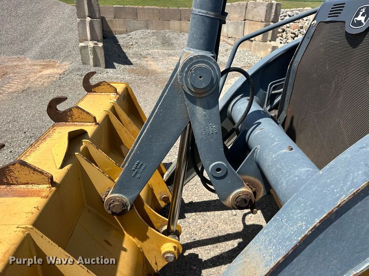 image for item EJ8679 2012 John Deere 310SK backhoe