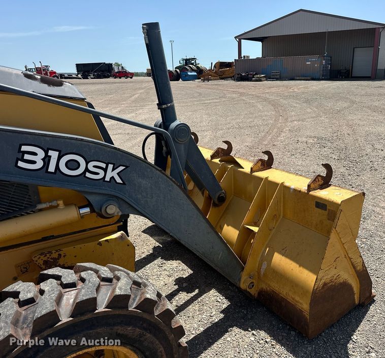 image for item EJ8679 2012 John Deere 310SK backhoe