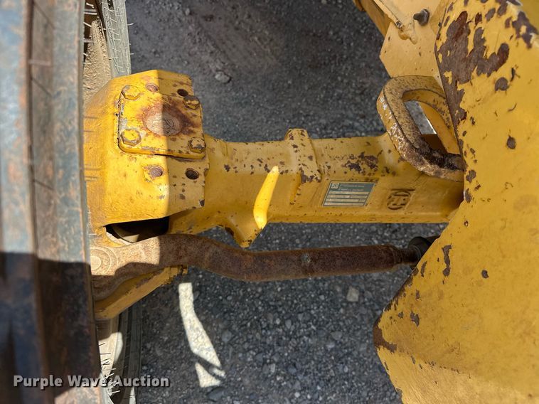 image for item EJ8679 2012 John Deere 310SK backhoe