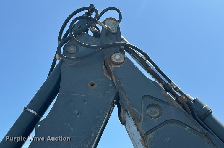 image for item EJ8679 2012 John Deere 310SK backhoe