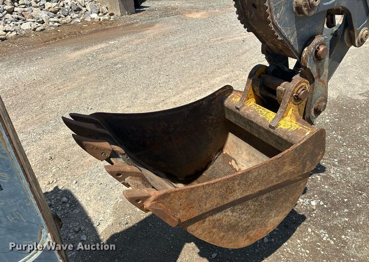 image for item EJ8679 2012 John Deere 310SK backhoe