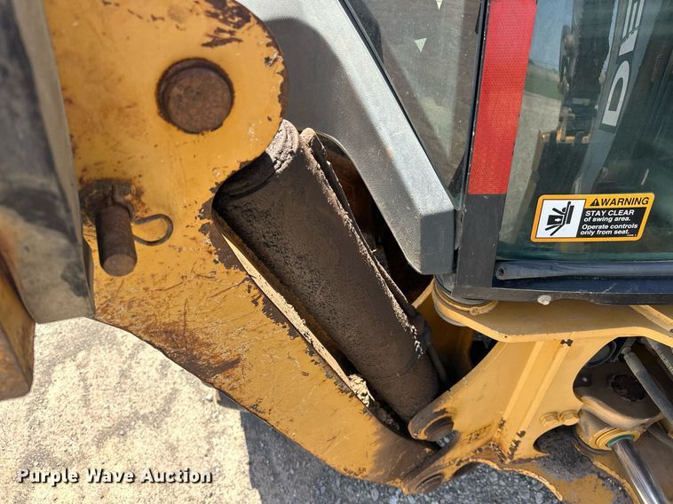 image for item EJ8679 2012 John Deere 310SK backhoe