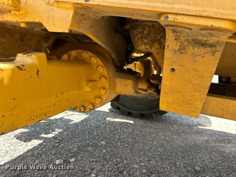 image for item EJ8679 2012 John Deere 310SK backhoe