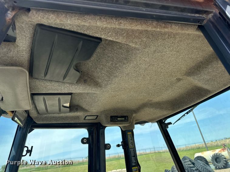 image for item EJ8679 2012 John Deere 310SK backhoe