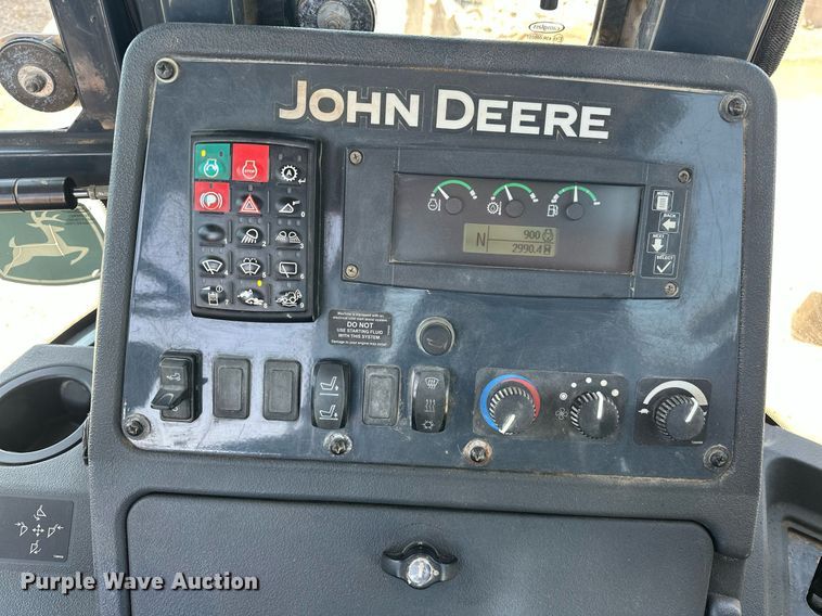 image for item EJ8679 2012 John Deere 310SK backhoe