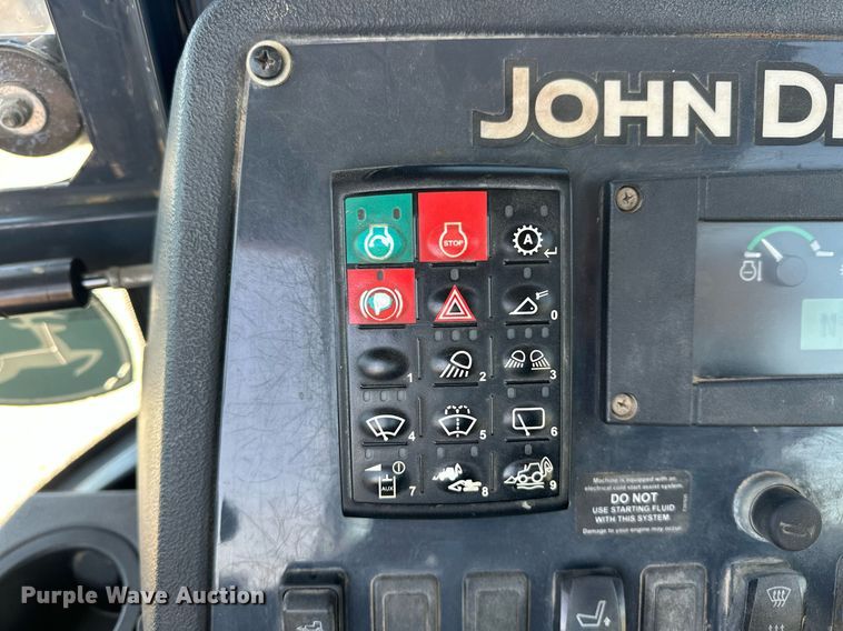 image for item EJ8679 2012 John Deere 310SK backhoe