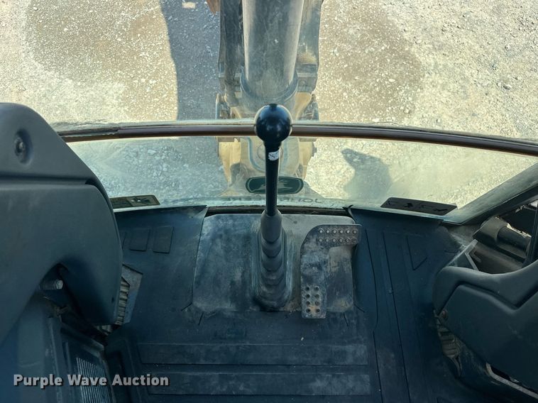 image for item EJ8679 2012 John Deere 310SK backhoe