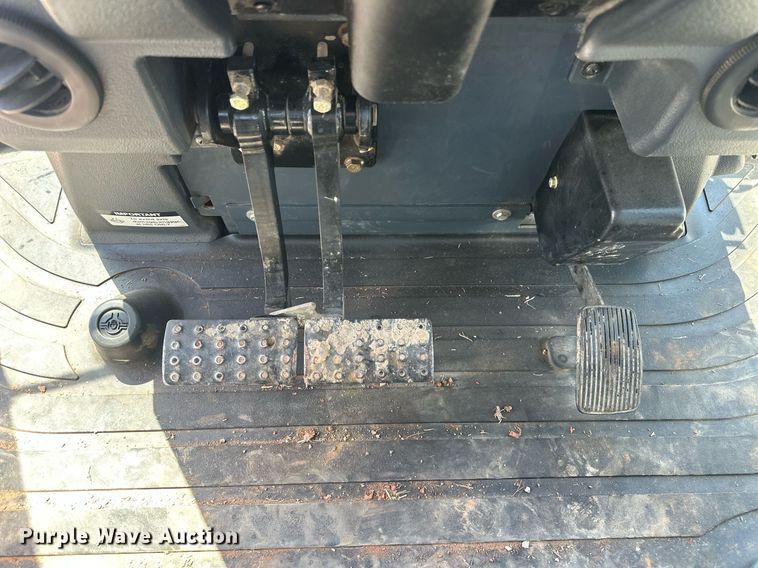 image for item EJ8679 2012 John Deere 310SK backhoe