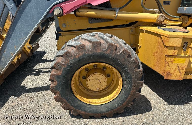 image for item EJ8679 2012 John Deere 310SK backhoe