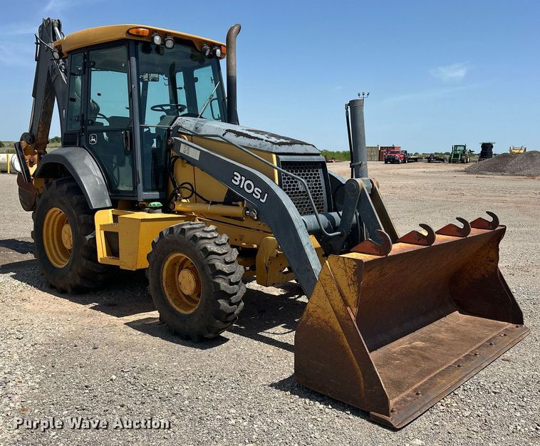 image for item EJ8680 2008 John Deere 310SJ backhoe