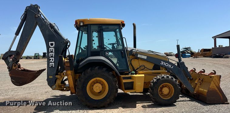 image for item EJ8680 2008 John Deere 310SJ backhoe