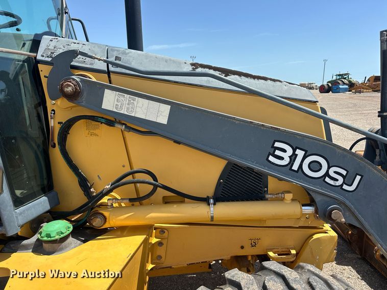 image for item EJ8680 2008 John Deere 310SJ backhoe