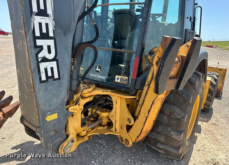 image for item EJ8680 2008 John Deere 310SJ backhoe